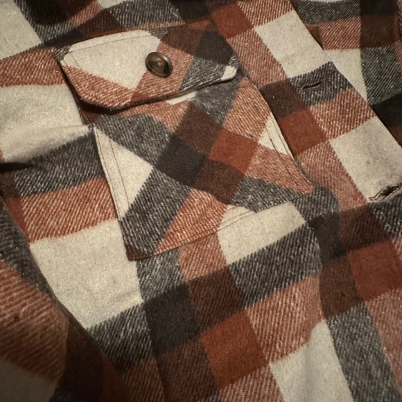 NWT lightweight plaid jacket in Medium - Picture 4 of 5